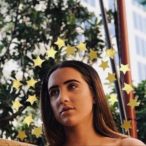 Meet your Posher, Cam